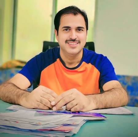 Dr. Nadeem Bajkani